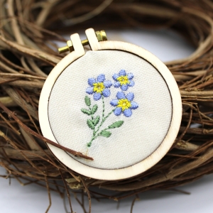 Anhnger-Stickrahmen-mini-Blume