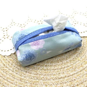 Taschentcherbox-fr-ein-Pckchen-Taschentcher-mint-blau-rosa-Blumen