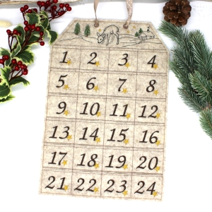 Adventskalender-aus-Filz-mit-kleinen-Fchern