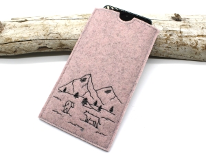 Filzhlle-Handyhlle-Berge-Alm-rosa-Smartphone
