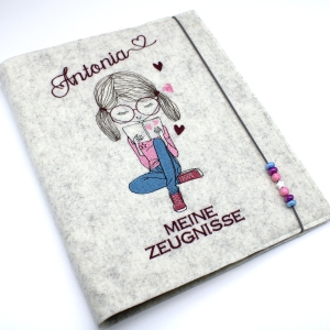 Zeugnismappe-Ringbuch-mit-Hlle-Mdchen-mit-Buch-und-Herzen