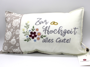 Kissen-zur-Hochzeit-mit-Name-Schriftzug-nach-Wunsch-Rosen-beige-wei