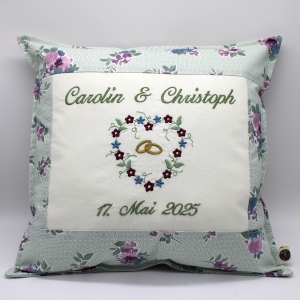 Kissen-zur-Hochzeit-mit-Name-und-Blumen--40x40-grn