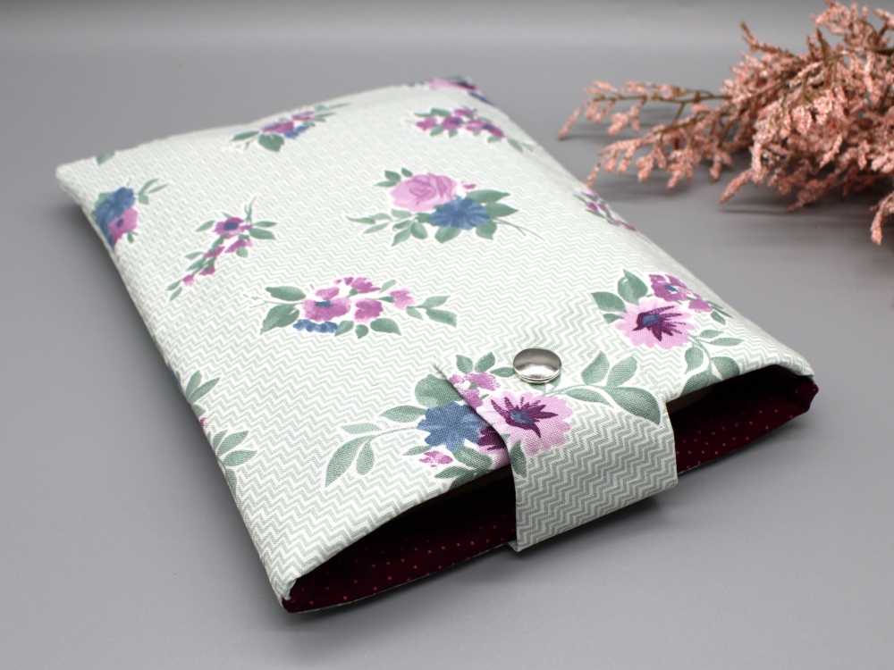 Bild 1 von Buchhülle Buch Taschenbuch Geschenkidee Blumen grün flieder  / (Variante Größe) Standard 19x25cm
