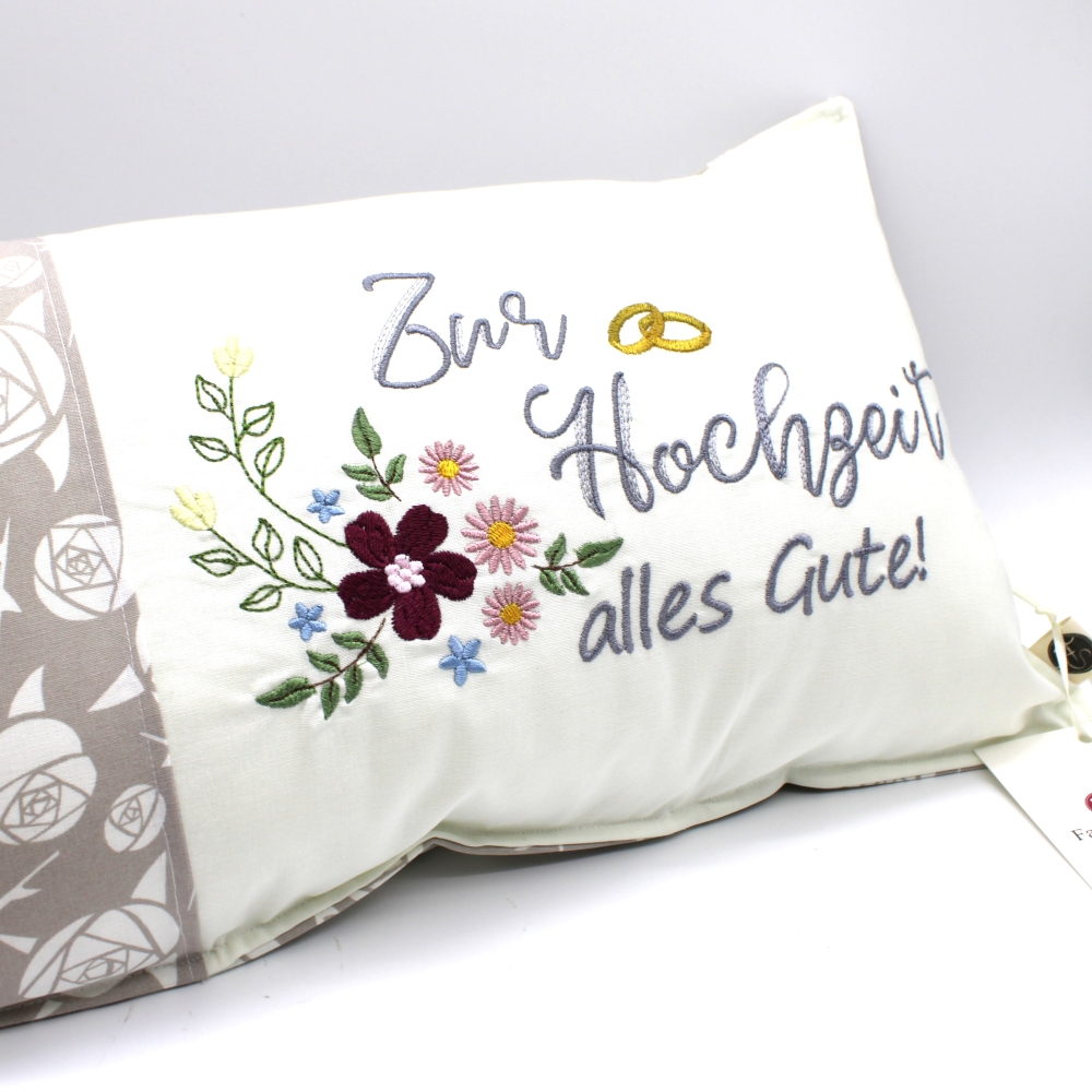Bild 1 von Kissen zur Hochzeit mit Name Schriftzug nach Wunsch Rosen beige weiß
