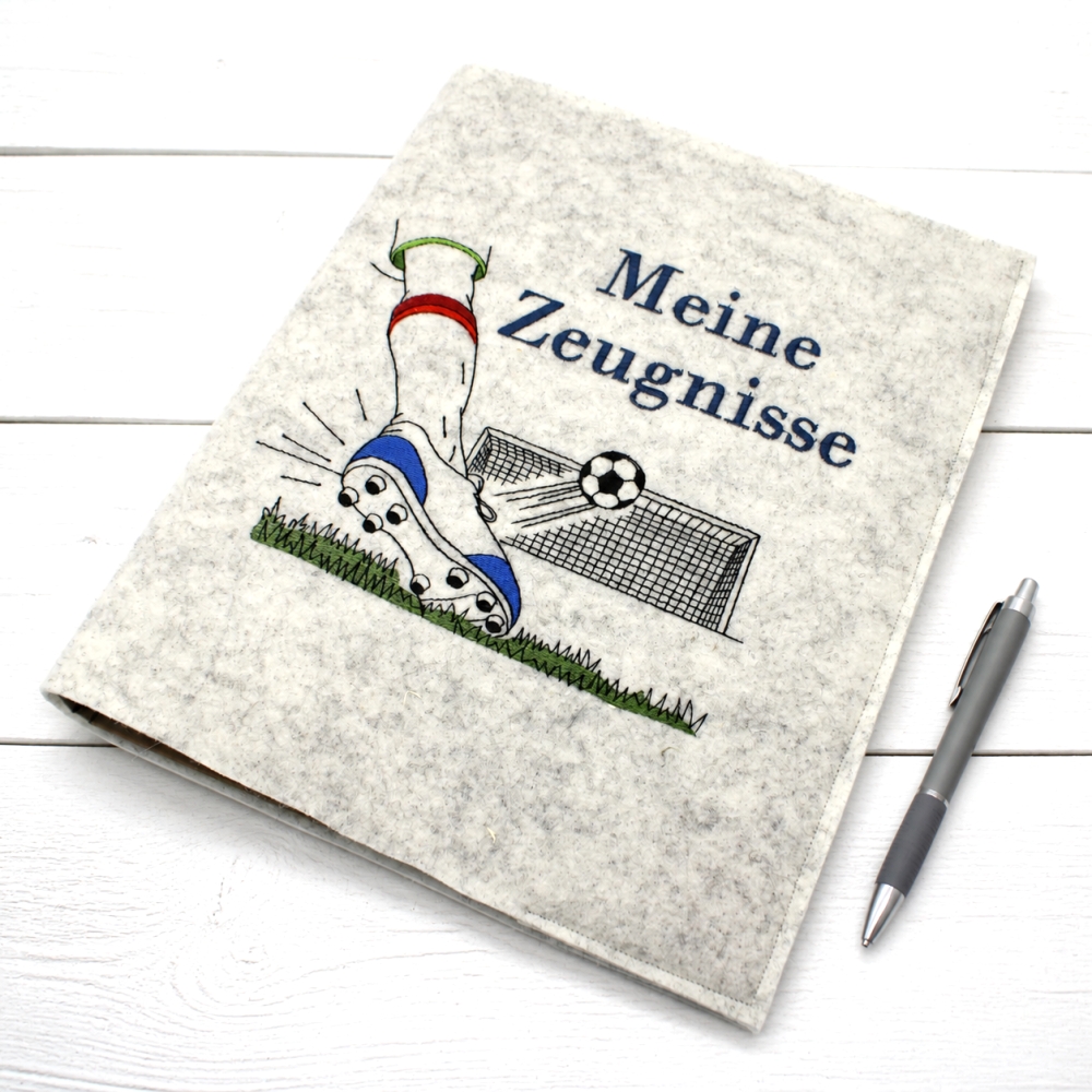 Bild 1 von Zeugnismappe Ringbuch mit Filzhülle Fußball  / (Variante) Schrift 