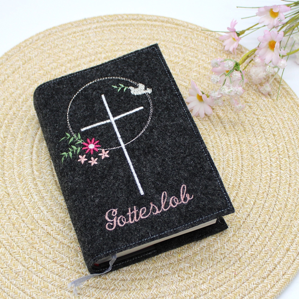 Bild 1 von Gotteslobhülle mit Kreuz Taube Blume anthrazit  / (Variante) mit Namen und Datum