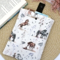 Bild 1 von Buchhülle Buchtasche Tablet Buch Taschenbuch Geschenkidee Pferd  / (Variante Größe) Standard 19x25cm