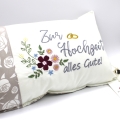 Bild 2 von Kissen zur Hochzeit mit Name Schriftzug nach Wunsch Rosen beige weiß