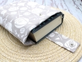 Bild 2 von Buchhülle Buch Taschenbuch Geschenkidee Tulpen